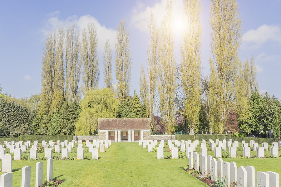 Pelouses d'honneur aux soldats britanniques victimes des guerres 1914-1918 et 1940-1945